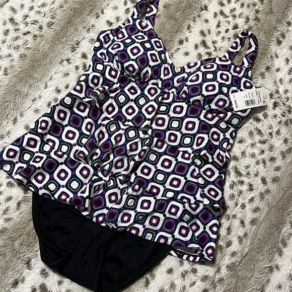 Swim Solutions Women's Jewels Printed Tiered Tummy Control One-Piece Swimsuit - Picture 13 of 13